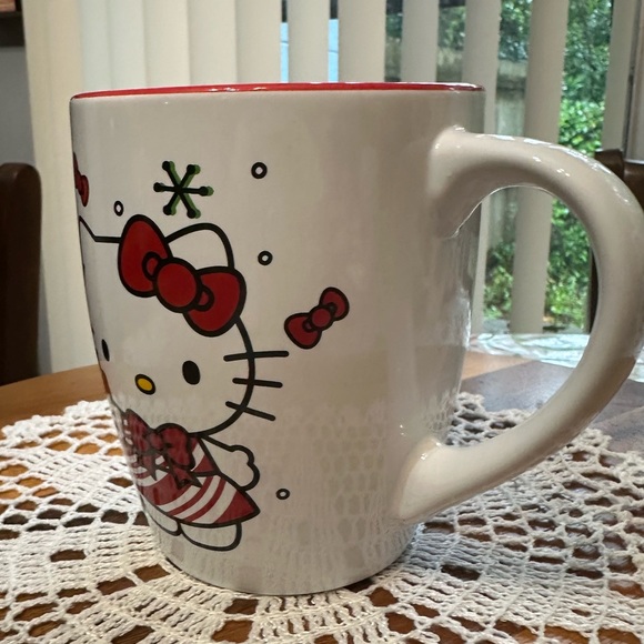 Ceramic Christmas HELLO KITTY mug - Picture 7 of 7